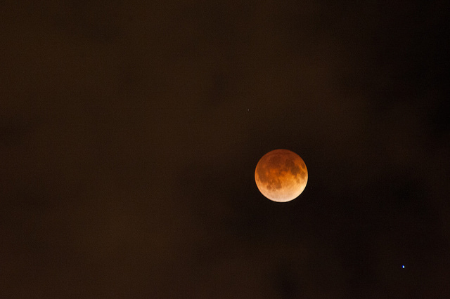 L’eclissi di superluna online