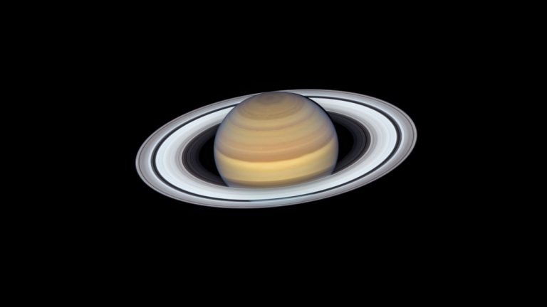 saturno hubble